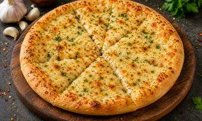 Garlic Pizza (9”) (V)